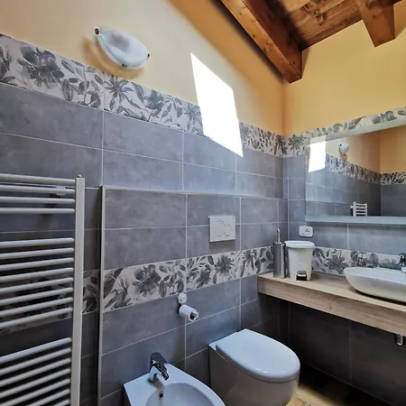 Luci Nel Bosco 住宿加早餐酒店