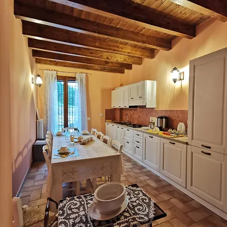 住宿加早餐酒店 Luci Nel Bosco *