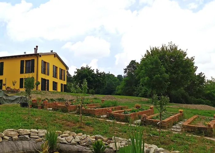 Luci Nel Bosco לינה וארוחת בוקר *