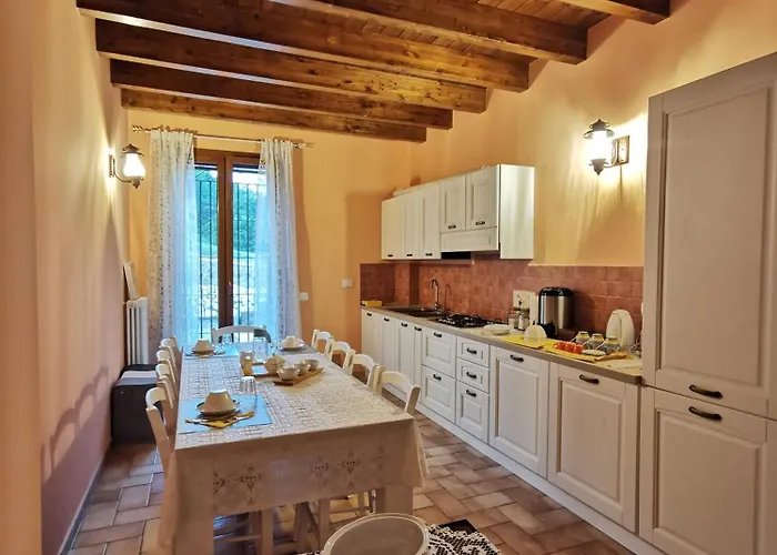 לינה וארוחת בוקר Luci Nel Bosco *